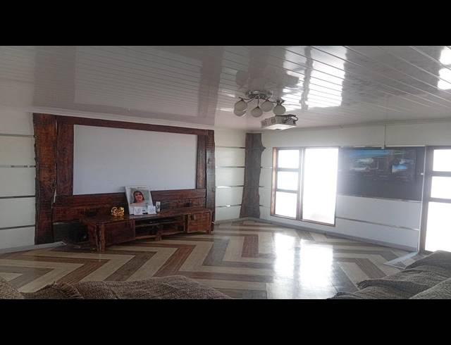 4 BEDROOM FREESTANDING FOR SALE IN MITCHELLS PLAIN CENTRAL